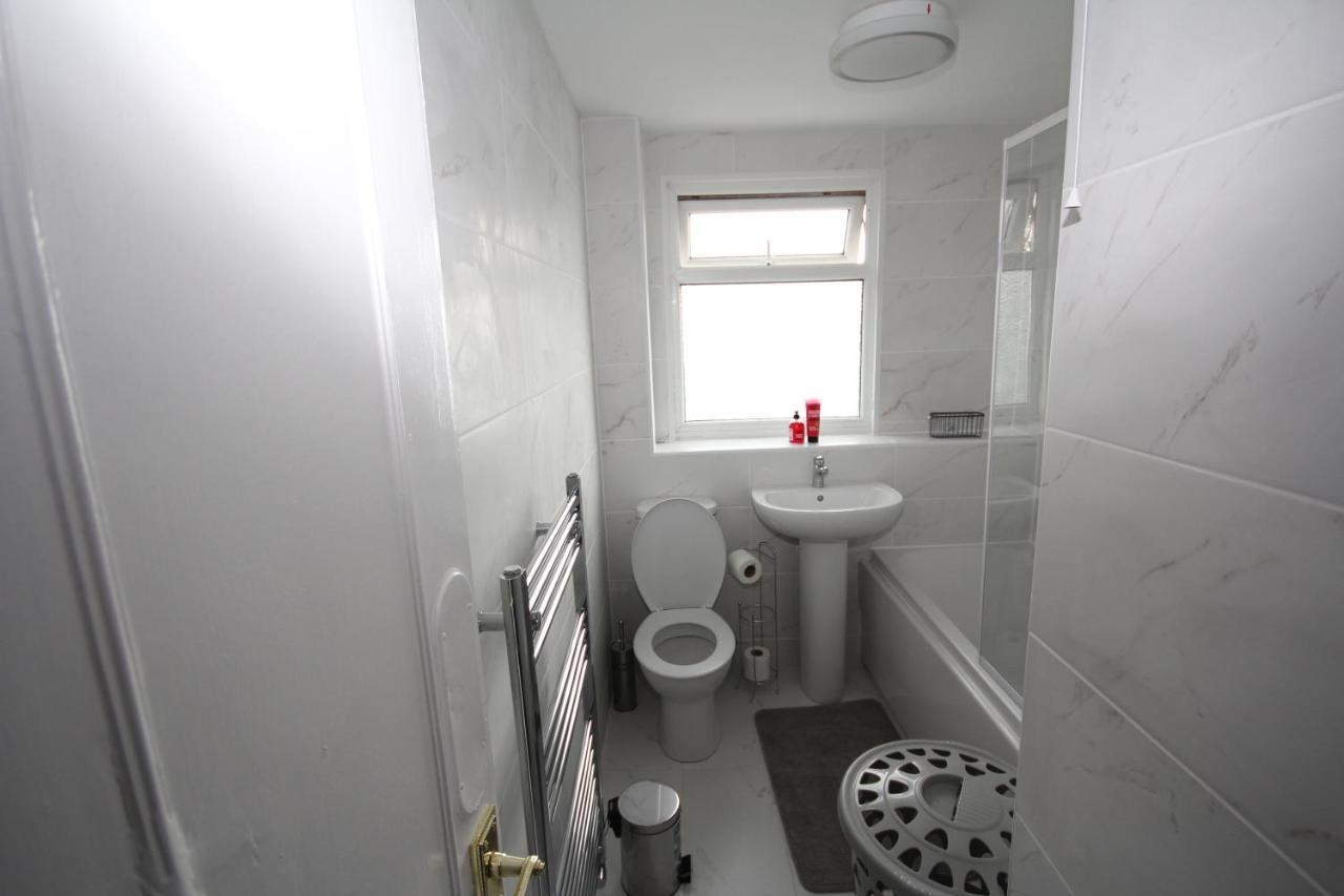 The Greatfields Drive Holiday home Hillingdon